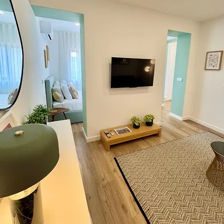 Historic Flat I Balcony & Views By Mymoradia Apartamento Porto