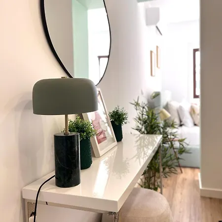 Historic Porto Flat I Balcony & Views By Mymoradia 아파트 포르투