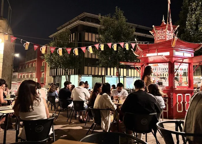 Historic Flat I Balcony & Views By Mymoradia Porto